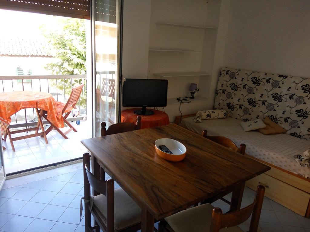 Proserpina Tropea Kültér fotó